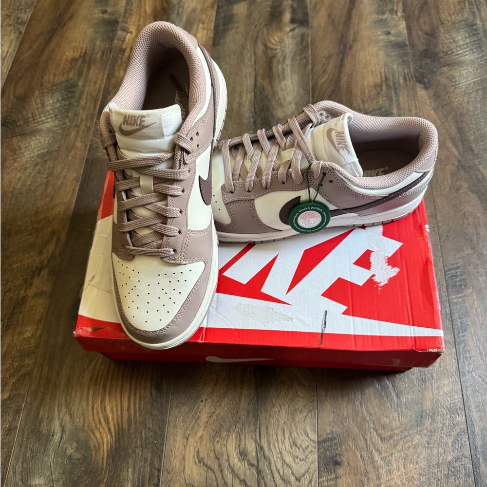 Nike Dunks “Sail Plum Eclipse”